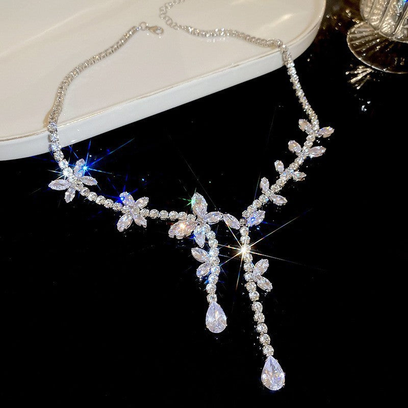 Diamond Flower Tassel Necklace Light Luxury High-grade Sweater Chain