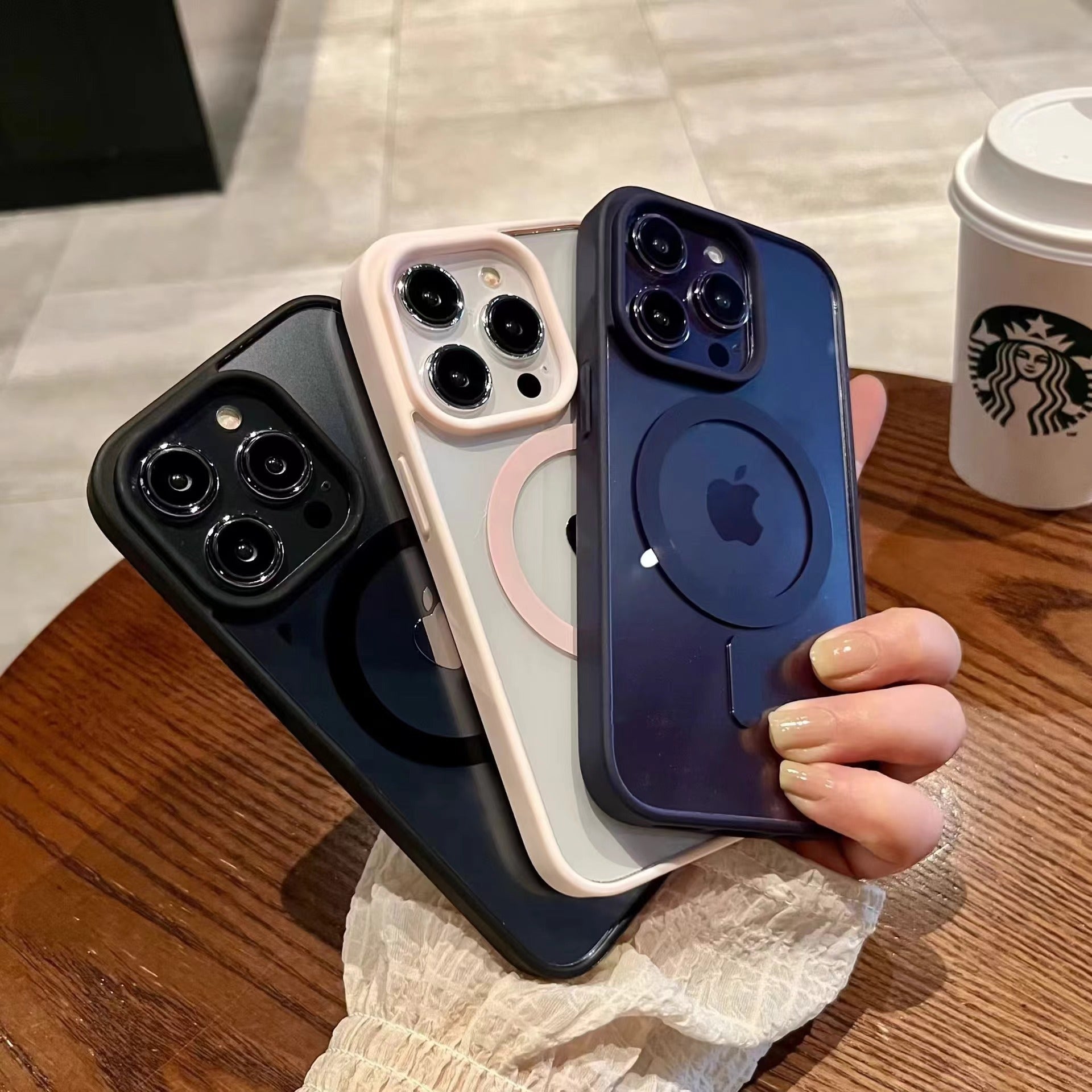 Suitable for Apple 17Pm Magnetic Phone Case, Transparent Acrylic Heat Dissipation, Anti-Drop iPhone 15 Matte Protective Case 16