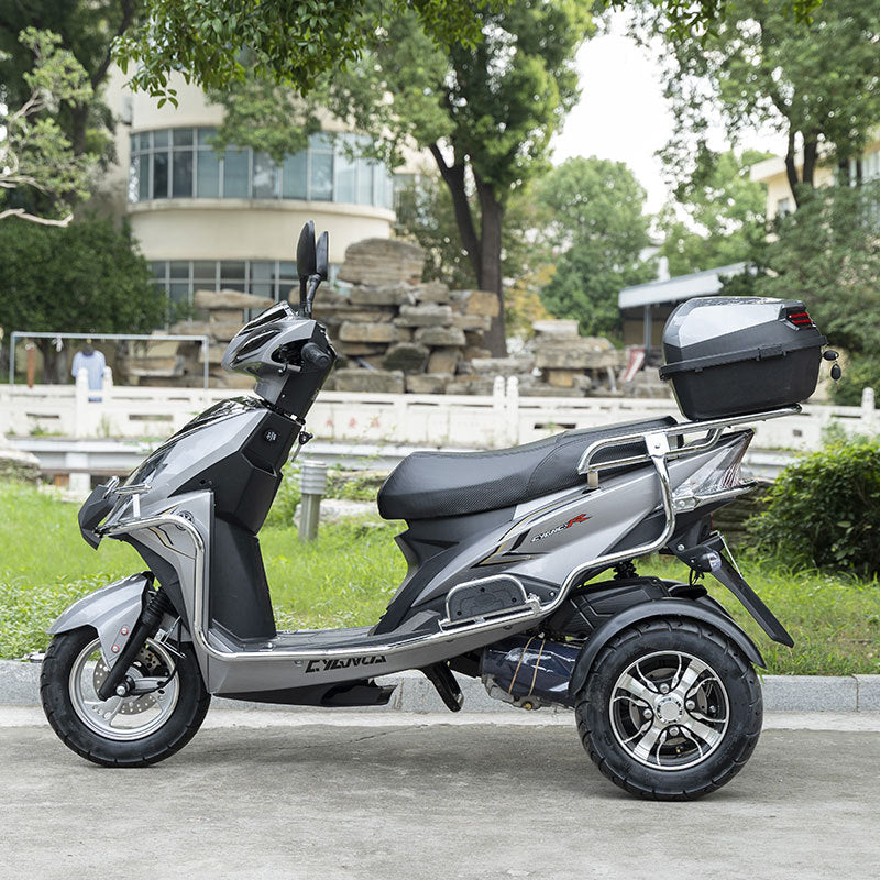 Cross-Border Export of Xinshangling Electronically Controlled Three-Wheeled Motorcycles for Men and Women, Commuting Fuel Vehicles, Adult Scooter Motorcycles