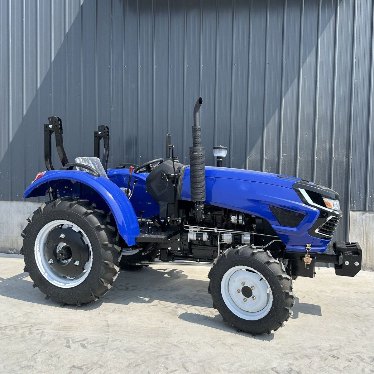 Export 80 Horsepower Four-Wheel Drive Tractor Farmland Small Single-Cylinder Four-Wheel Tractor 50 Horsepower Four-Wheel Tractor