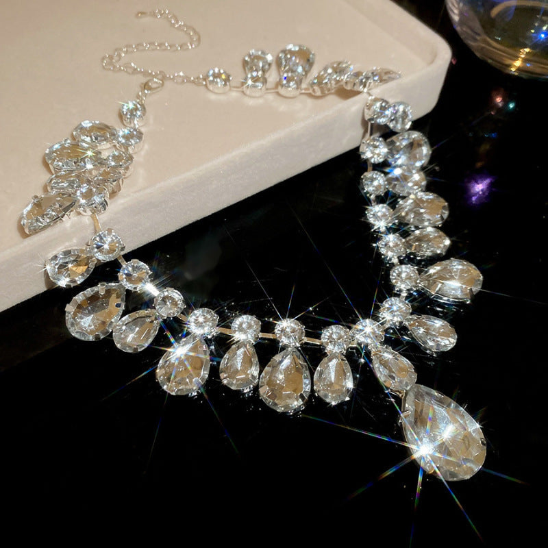 Diamond Flower Tassel Necklace Light Luxury High-grade Sweater Chain