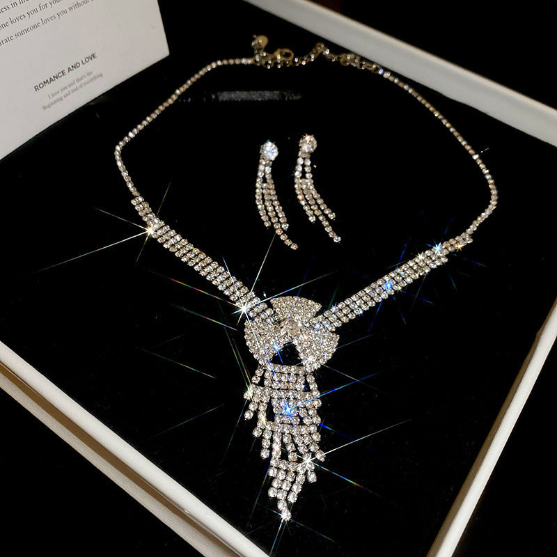 Diamond Flower Tassel Necklace Light Luxury High-grade Sweater Chain