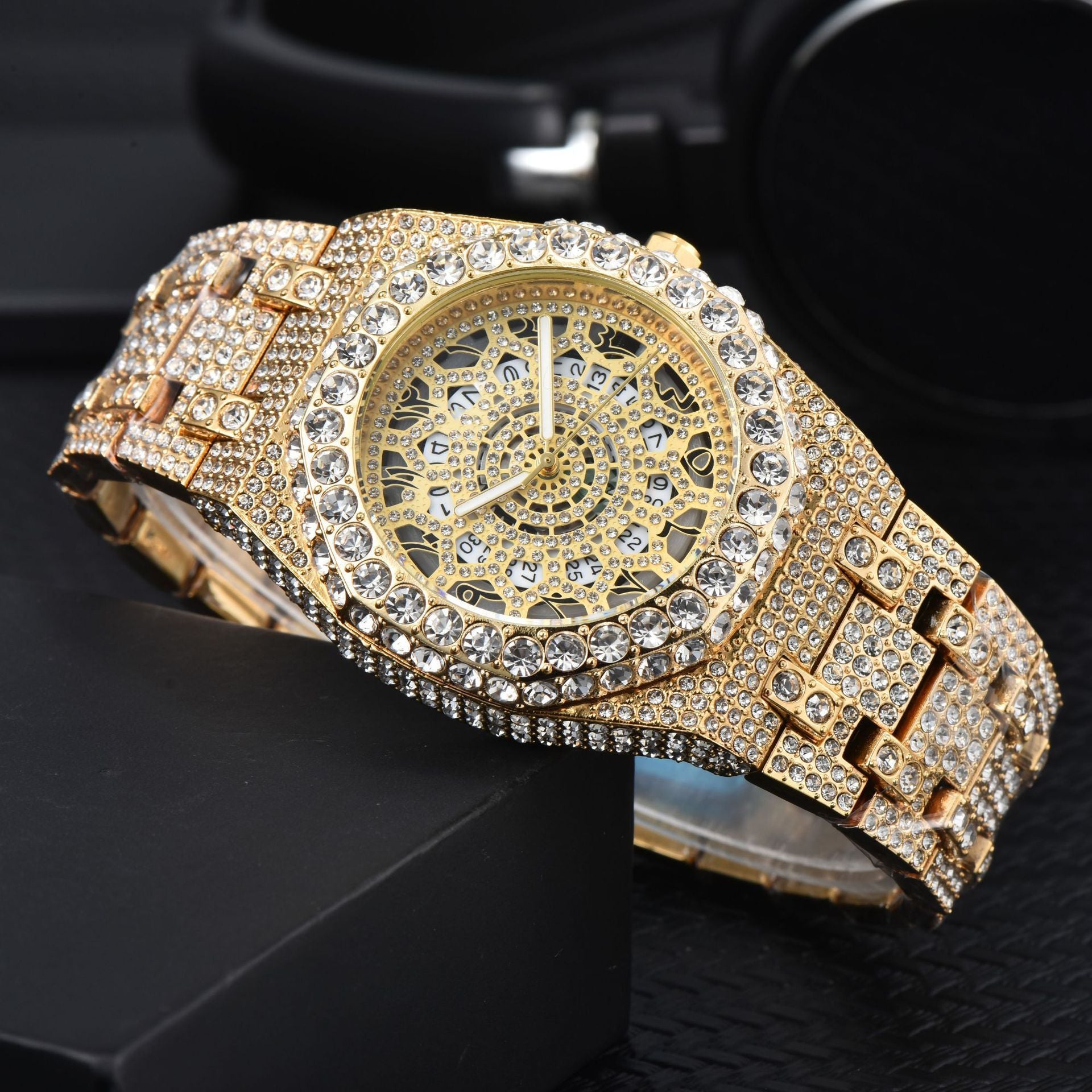 Full Diamond Quartz Fashion Watch High Quality