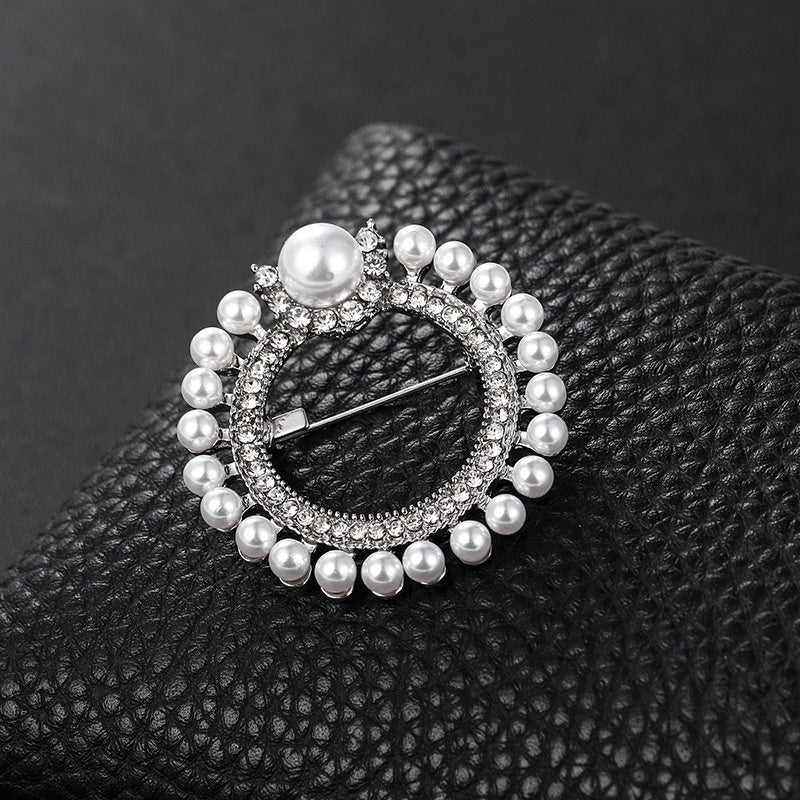 Minimalist Pearl Floral Brooch With Diamond Flower Accessory Pin