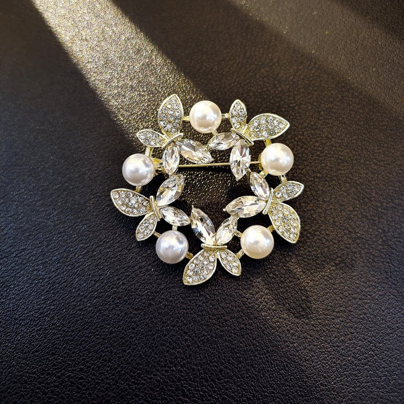 Flower Brooch Women Crystal Diamond Brooch Clothing Accessories