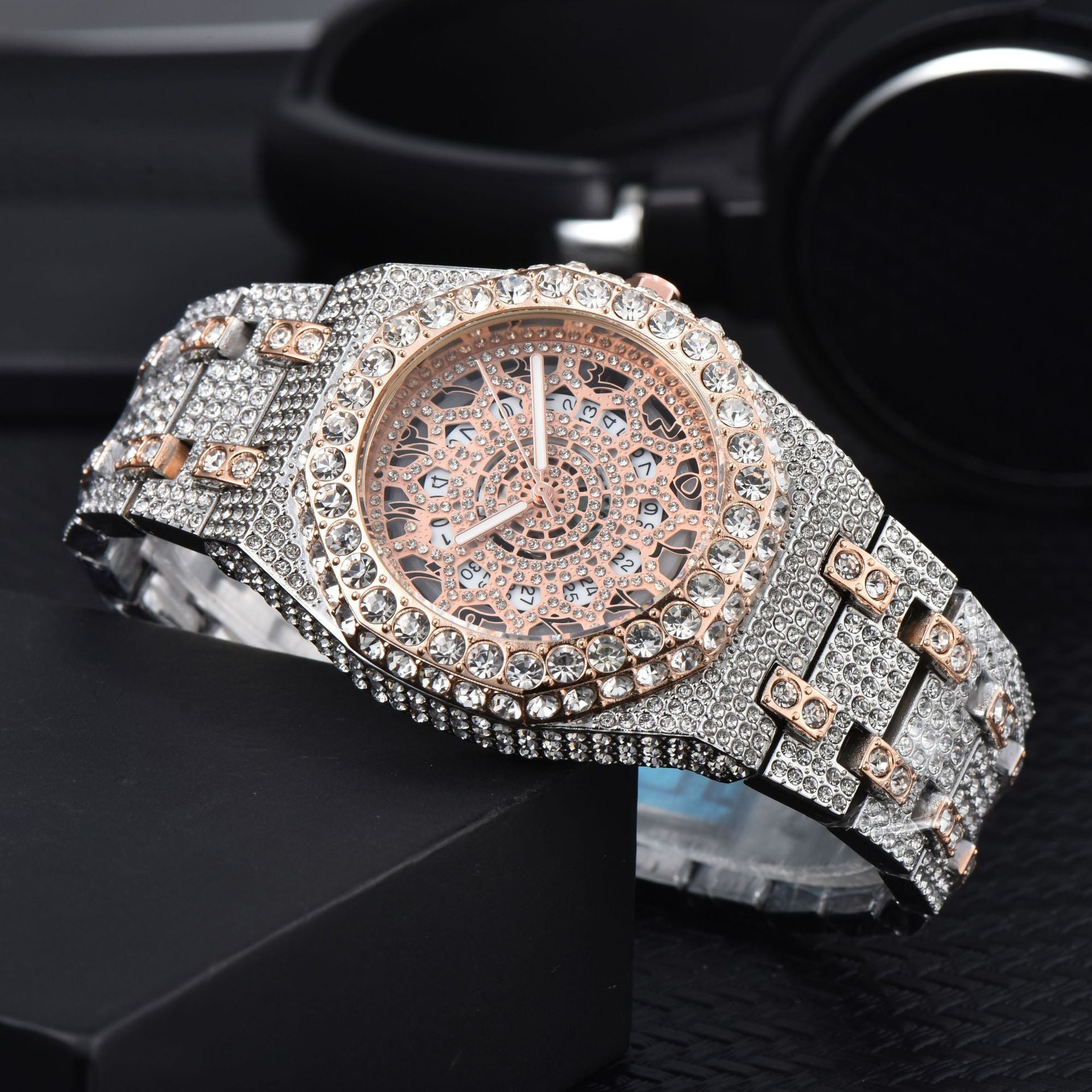 Full Diamond Quartz Fashion Watch High Quality