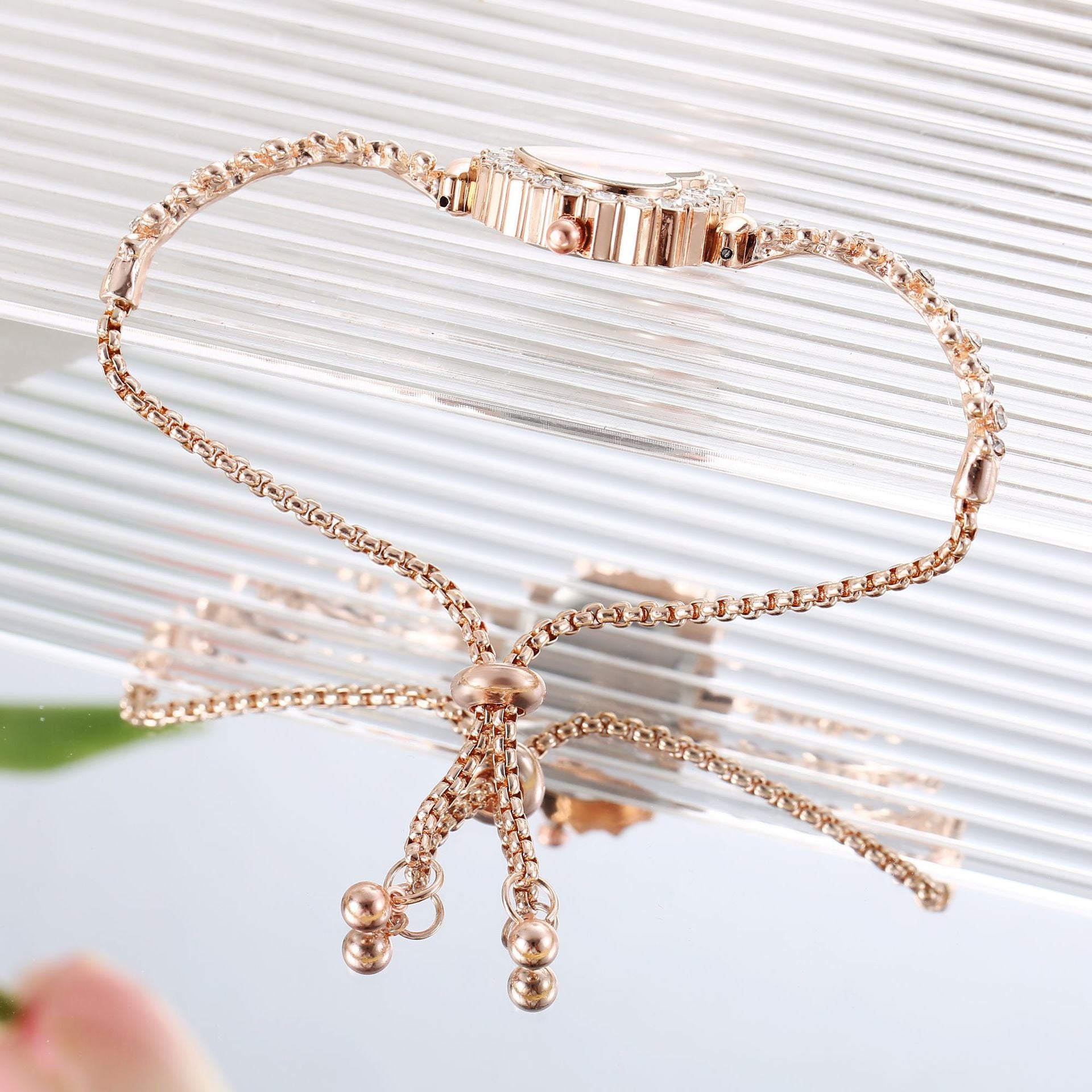 Flower Chain Diamond-embedded Love Women's Elegant All-match Watch