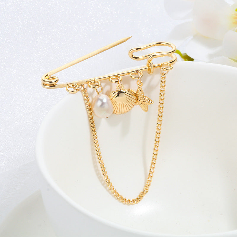 Retro Metal Chain Tassel Brooch Women