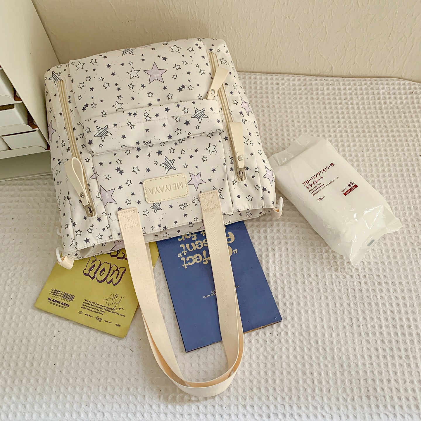 Middle and High School College Students' Large-Capacity Schoolbags for Men and Women, High-Looking Backpacks, Casual Commuting Lightweight Backpacks