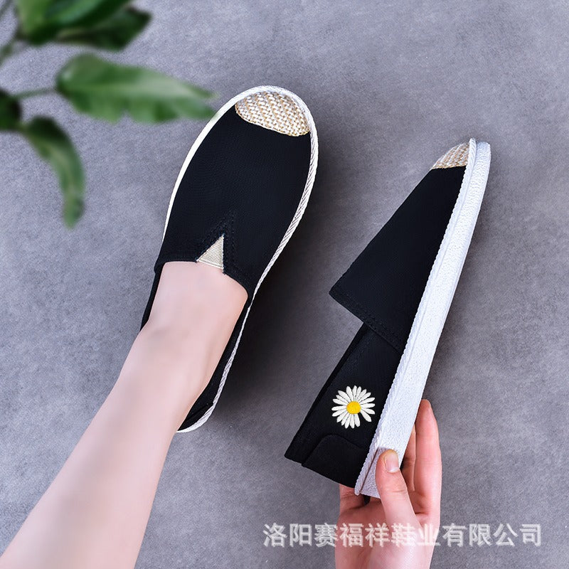2025 Low-Top Casual Shoes Old Beijing Cloth Shoes for Women, Soft-Soled Shoes for Mothers, Canvas Shoes for Students