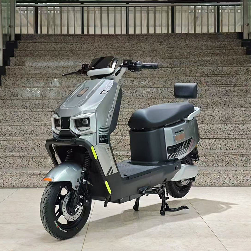 Cross-border wholesale electric car electric motorcycle manufacturers straight hair men's and women's walking two-wheeled battery car electric motorcycle