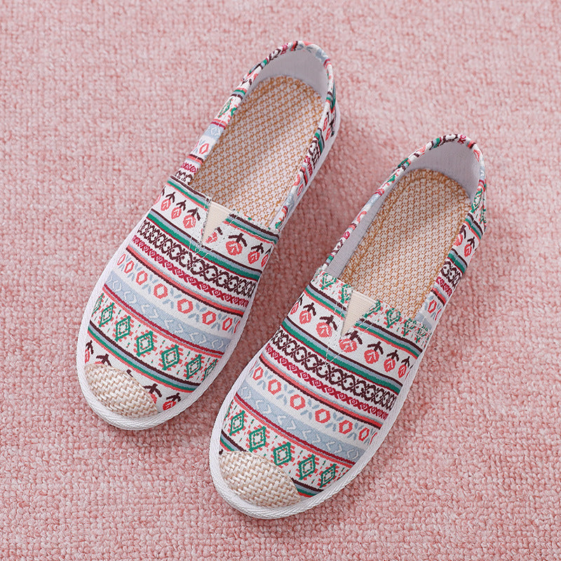 2025 Low-Top Casual Shoes Old Beijing Cloth Shoes for Women, Soft-Soled Shoes for Mothers, Canvas Shoes for Students