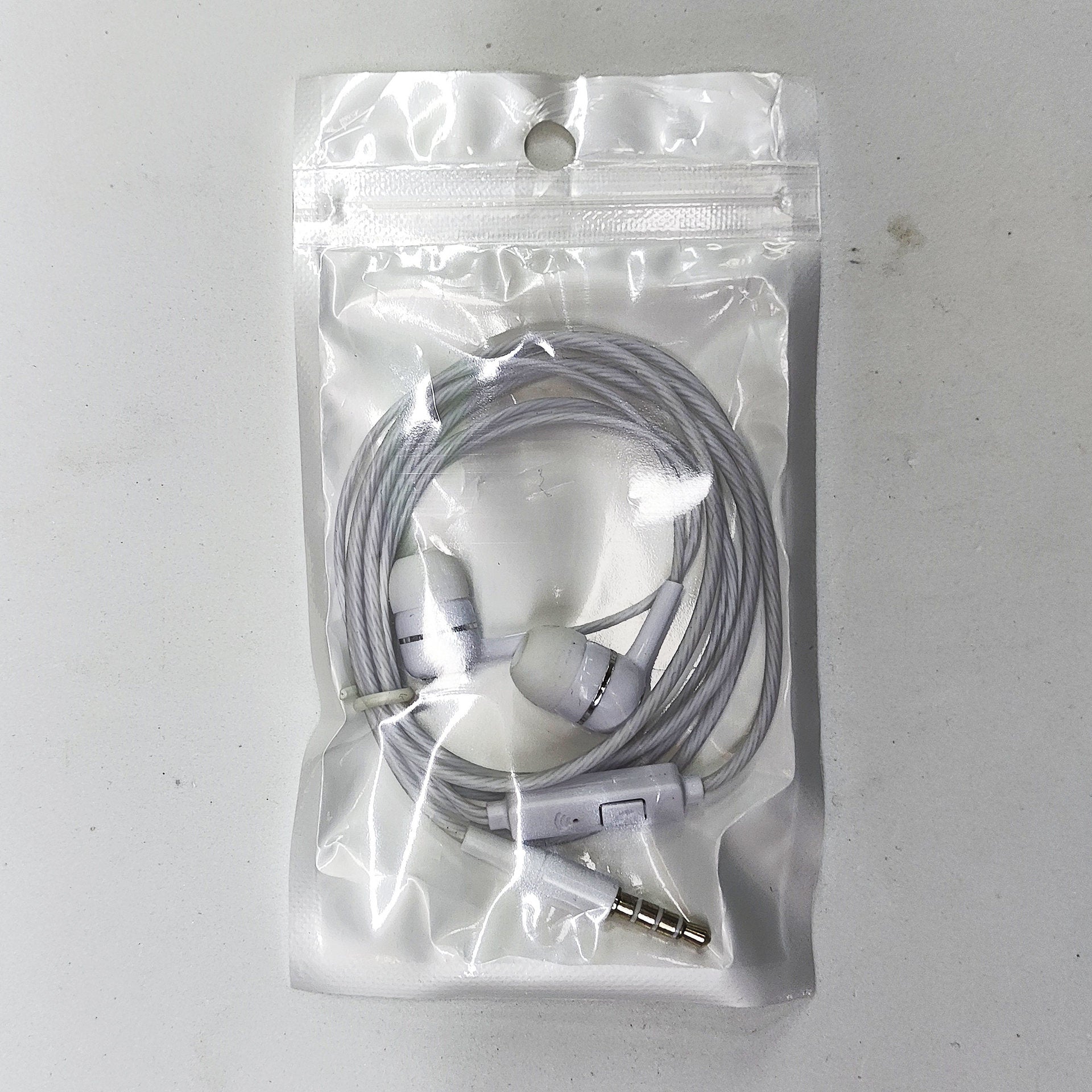 Factory Direct Sales, Large Quantity, Free Shipping, S12 Subwoofer In-Ear Headphones, Crystal Wire with Microphone, Electroplating Ring, Wired Cross-Border