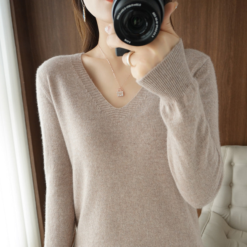 2025 Spring New Pure Color V Neck Knitted Bottoming Shirt Pullover Slimming Look Sweater Thin Style Western Style Inner Wear