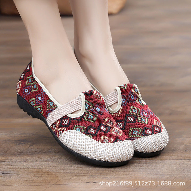 Beijing cloth shoes retro Chinese style slip-on women's shoes spring and autumn ethnic breathable flat shoes mother work shoes