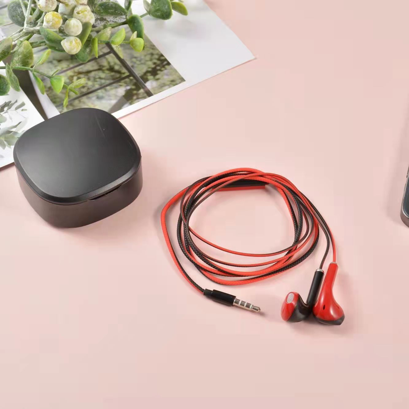 Heads phone U24 two-color headphones Macaron color contrast headphones K-song wire control headphones with microphone earplugs