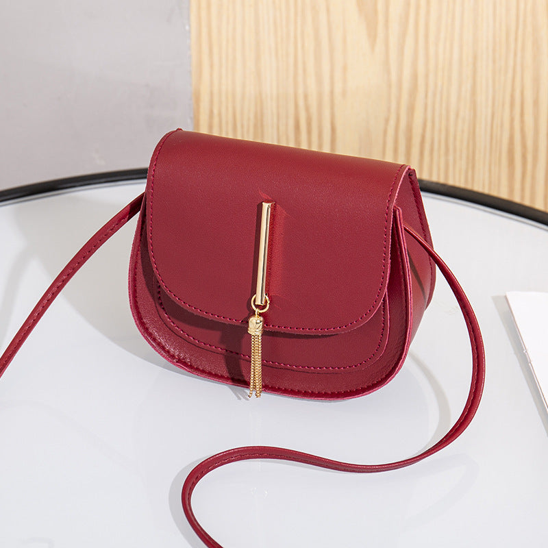 Women's bag 2020 new golden tassel double-layer semicircle single shoulder saddle bag fashion casual mobile phone bag small bag fashion