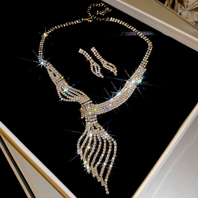 Diamond Flower Tassel Necklace Light Luxury High-grade Sweater Chain