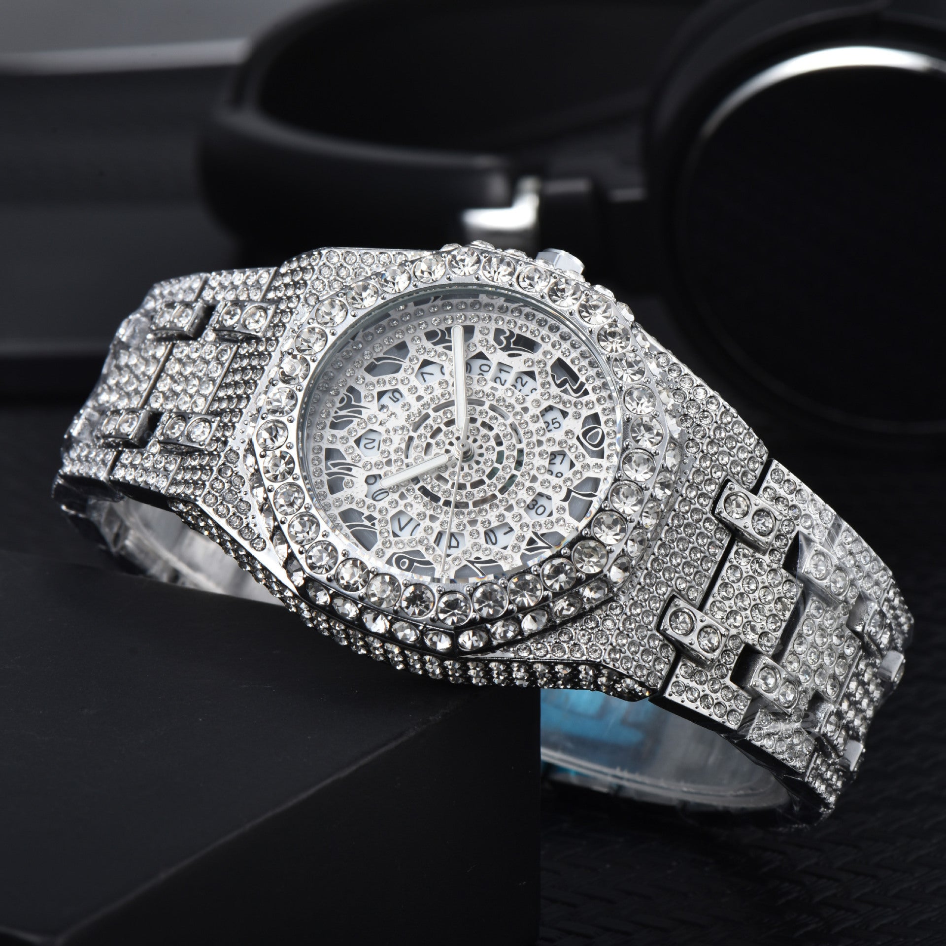 Full Diamond Quartz Fashion Watch High Quality