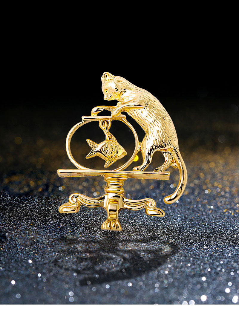 Metal Texture Baroque Style Brooch