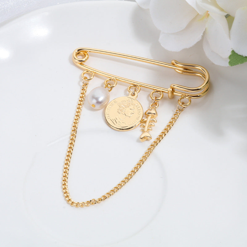 Retro Metal Chain Tassel Brooch Women