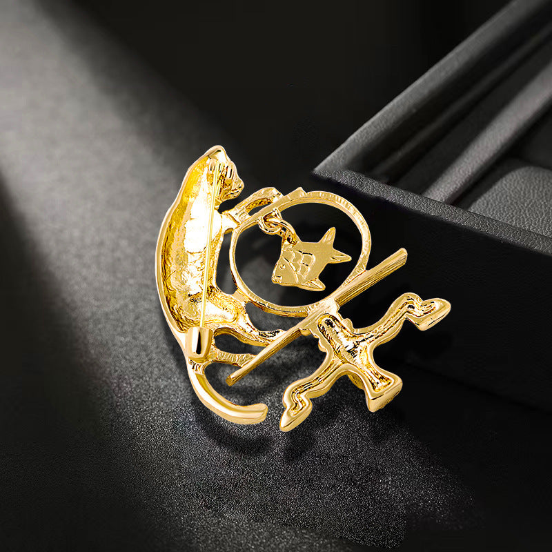 Metal Texture Baroque Style Brooch